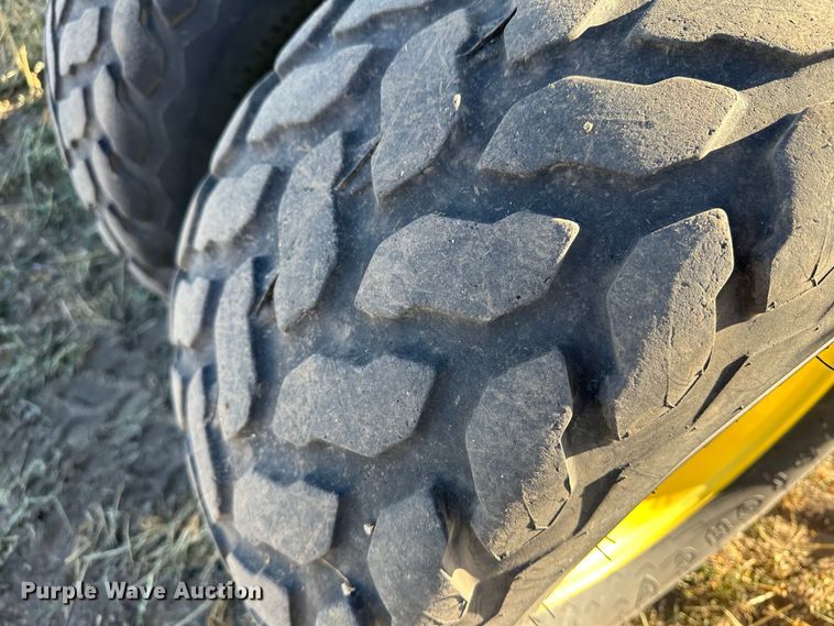 image for item DH1778 2014 John Deere 1890  air seeder