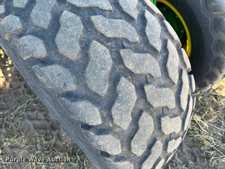 image for item DH1778 2014 John Deere 1890  air seeder