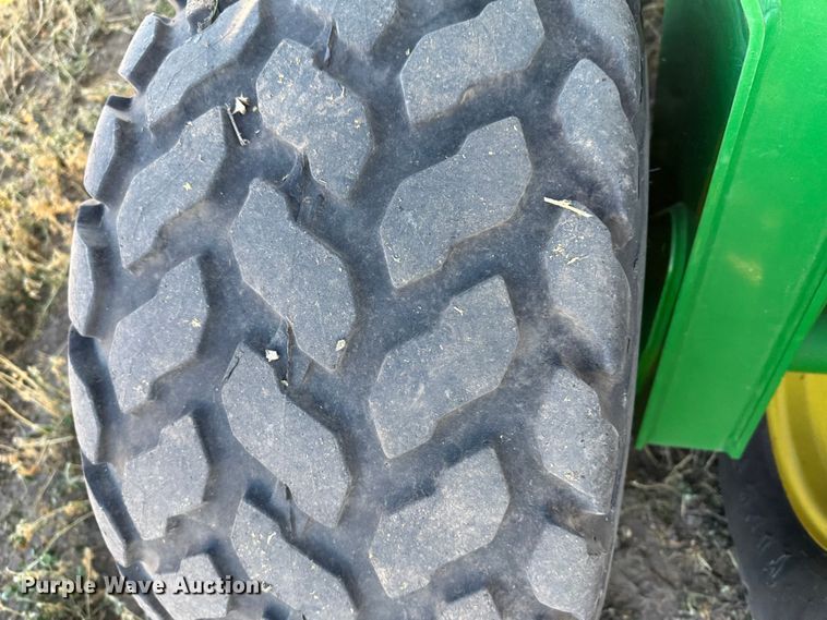 image for item DH1778 2014 John Deere 1890  air seeder