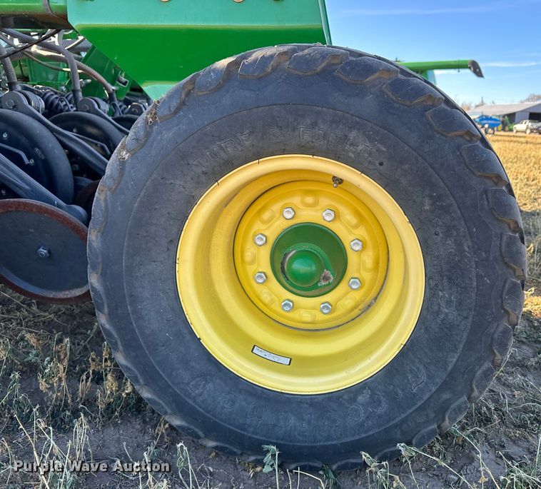 image for item DH1778 2014 John Deere 1890  air seeder