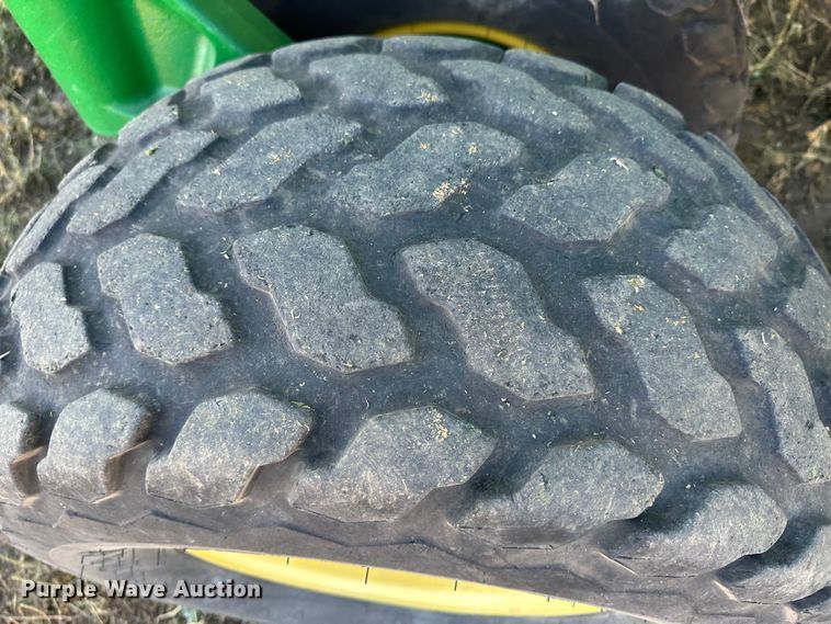 image for item DH1778 2014 John Deere 1890  air seeder