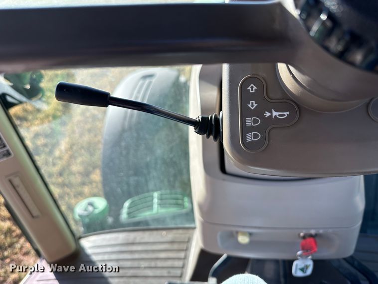 image for item DH1779 2011 John Deere 8285R  MFWD tractor