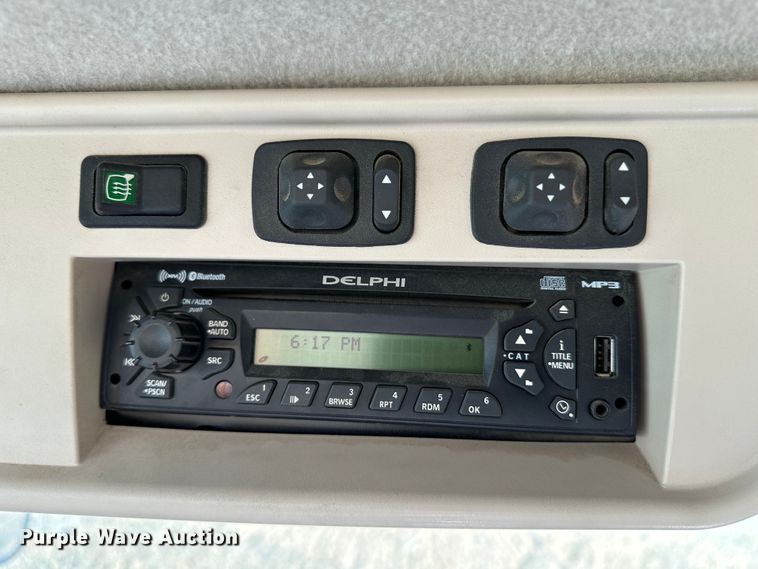 image for item DH1779 2011 John Deere 8285R  MFWD tractor