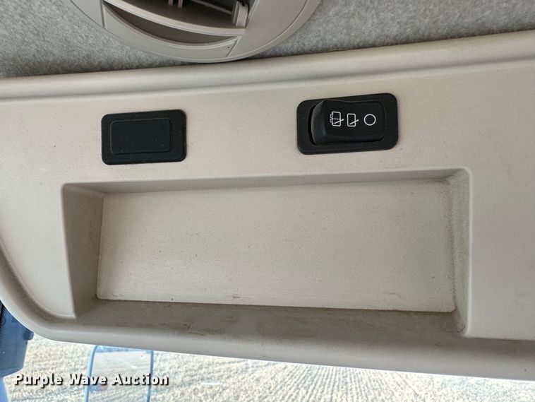 image for item DH1779 2011 John Deere 8285R  MFWD tractor