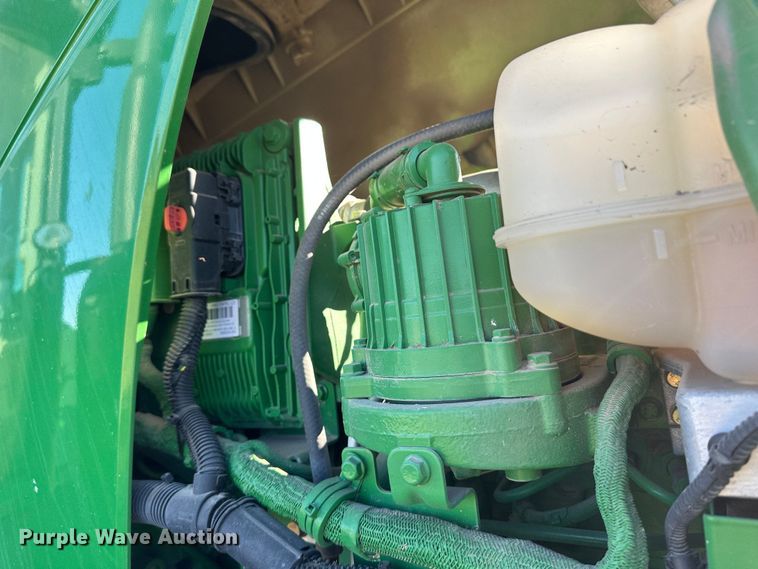 image for item DH1779 2011 John Deere 8285R  MFWD tractor