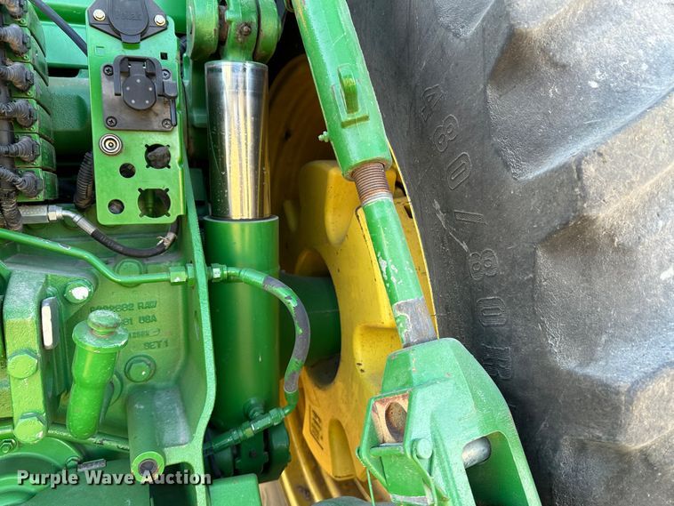 image for item DH1779 2011 John Deere 8285R  MFWD tractor