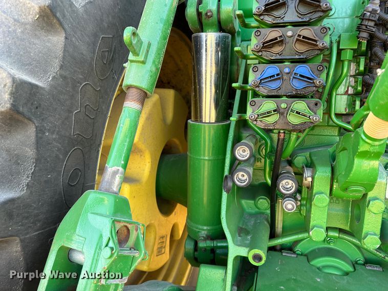 image for item DH1779 2011 John Deere 8285R  MFWD tractor