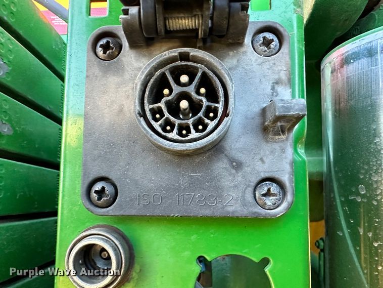 image for item DH1779 2011 John Deere 8285R  MFWD tractor