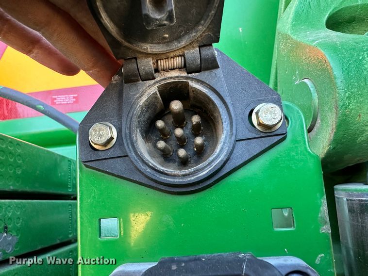 image for item DH1779 2011 John Deere 8285R  MFWD tractor