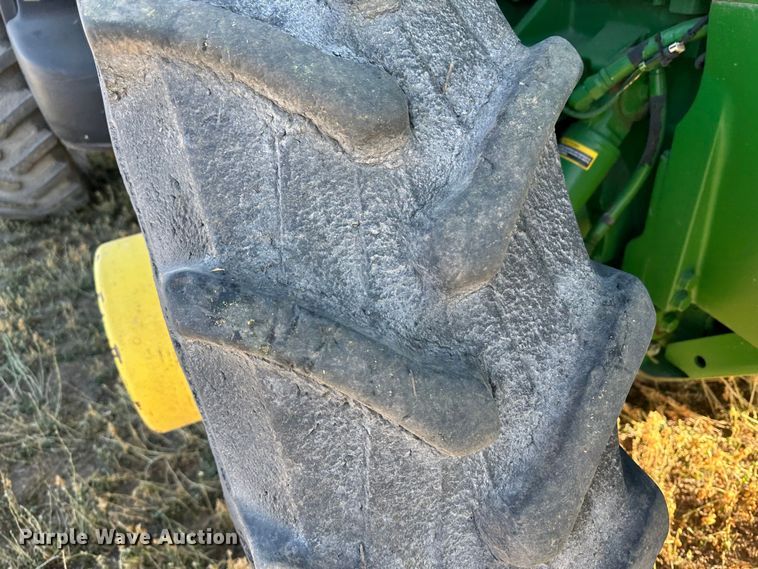 image for item DH1779 2011 John Deere 8285R  MFWD tractor