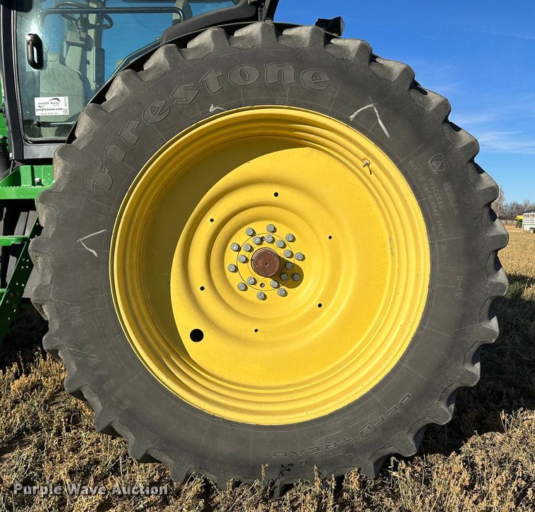 image for item DH1779 2011 John Deere 8285R  MFWD tractor