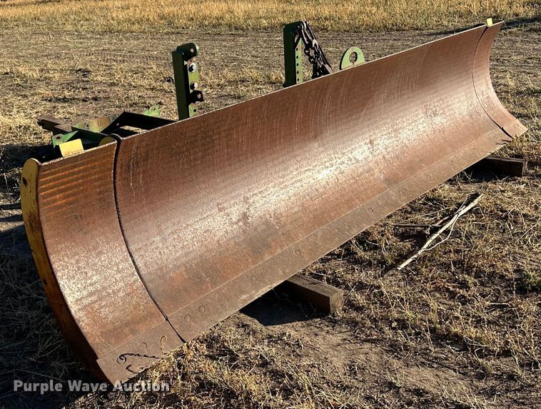 image for item DH1788 John Deere  10'W dozer blade