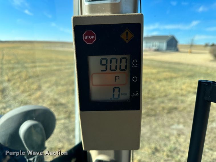 image for item DH1791 2005 John Deere 8420  MFWD tractor