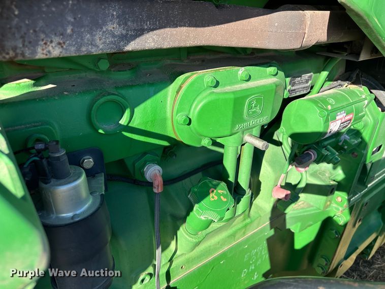 image for item DH1791 2005 John Deere 8420  MFWD tractor