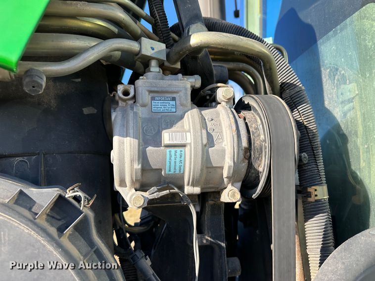 image for item DH1791 2005 John Deere 8420  MFWD tractor