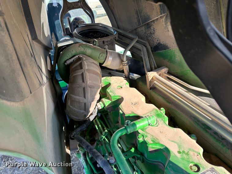 image for item DH1791 2005 John Deere 8420  MFWD tractor