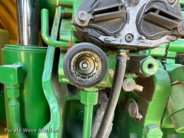 image for item DH1791 2005 John Deere 8420  MFWD tractor