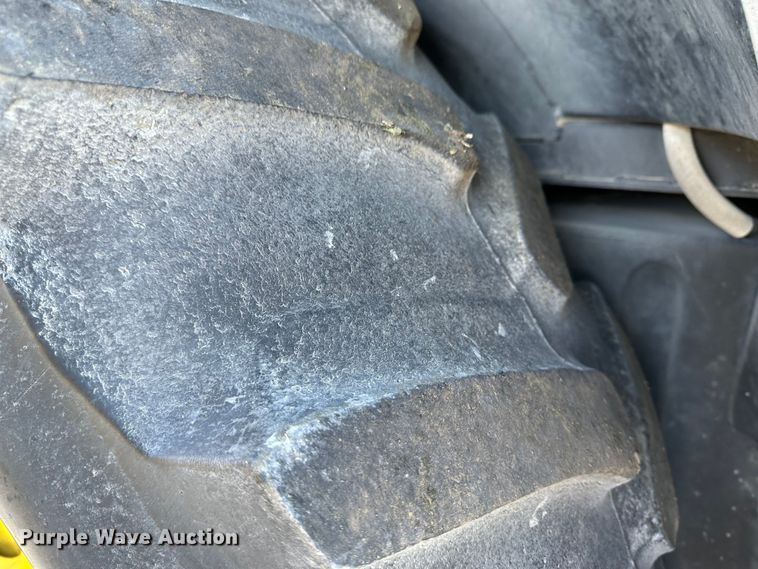 image for item DH1791 2005 John Deere 8420  MFWD tractor