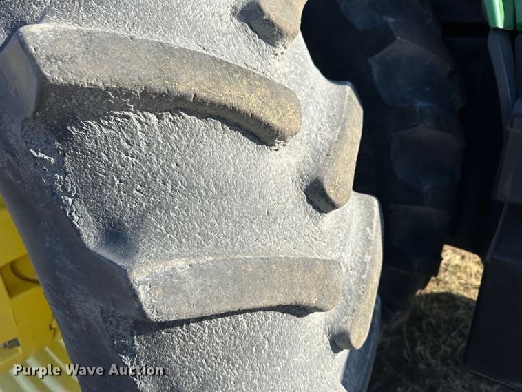 image for item DH1791 2005 John Deere 8420  MFWD tractor