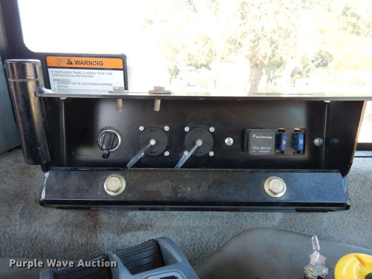 image for item DJ0817 2012 Versatile 305  MFWD tractor