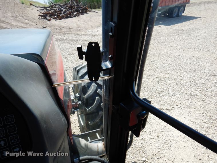 image for item DJ0817 2012 Versatile 305  MFWD tractor