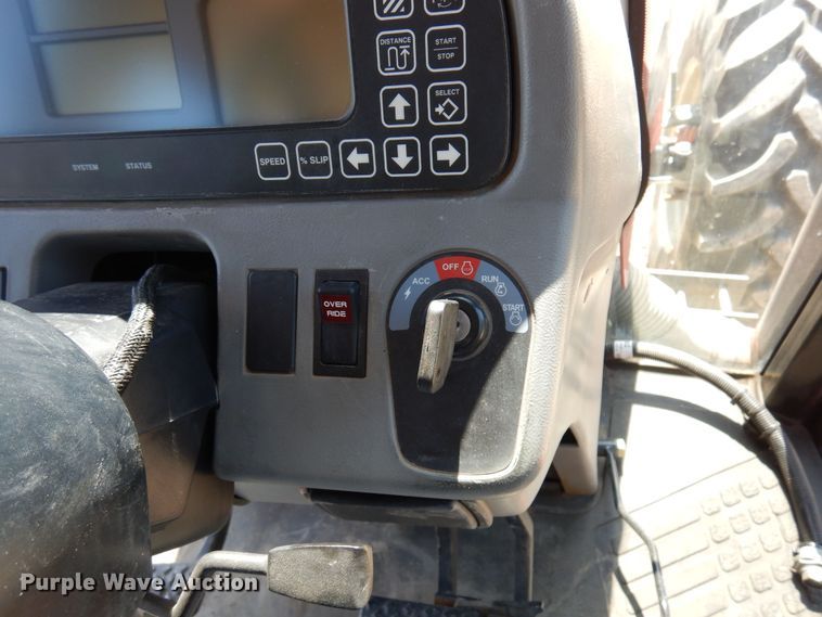 image for item DJ0817 2012 Versatile 305  MFWD tractor