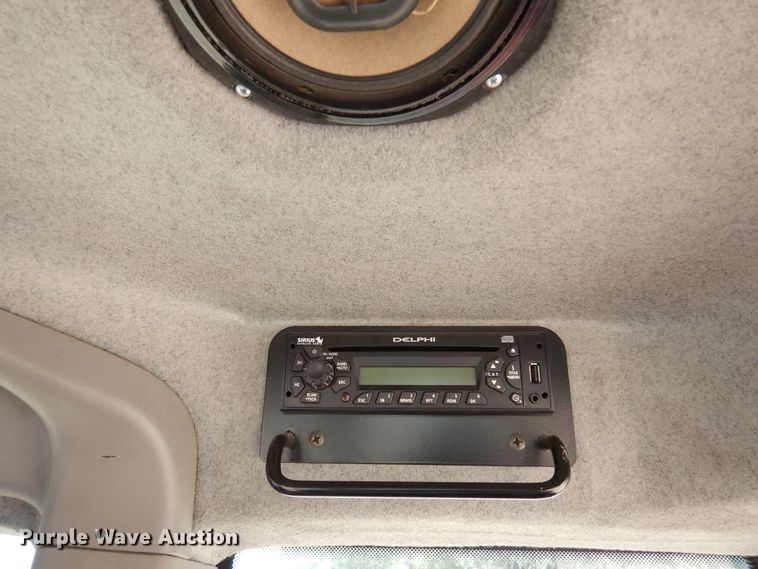 image for item DJ0817 2012 Versatile 305  MFWD tractor