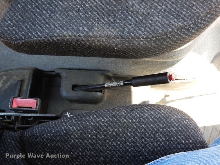 image for item DJ0817 2012 Versatile 305  MFWD tractor