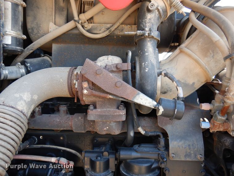 image for item DJ0817 2012 Versatile 305  MFWD tractor