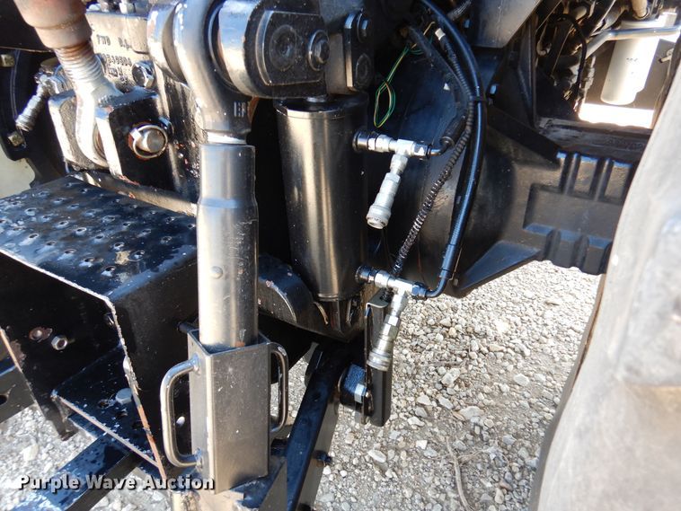 image for item DJ0817 2012 Versatile 305  MFWD tractor