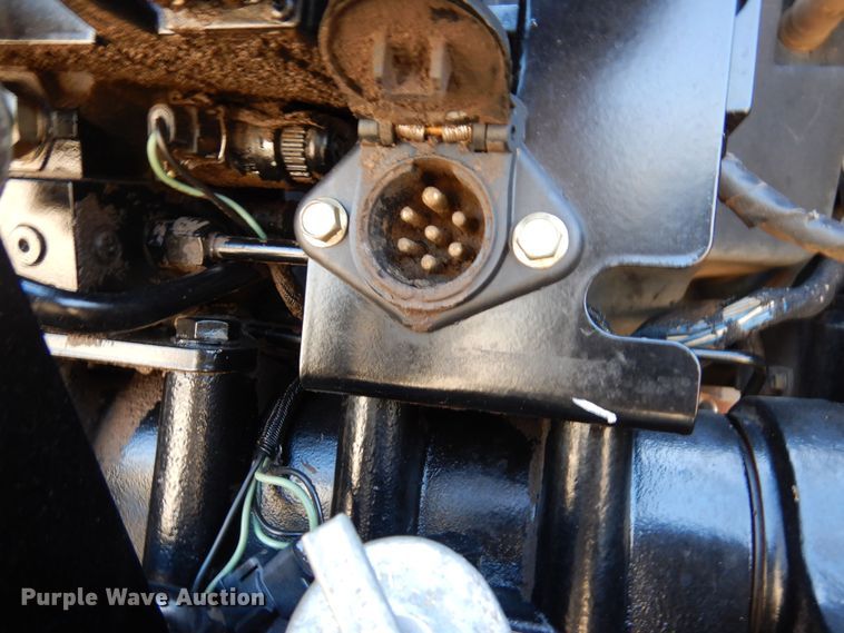 image for item DJ0817 2012 Versatile 305  MFWD tractor