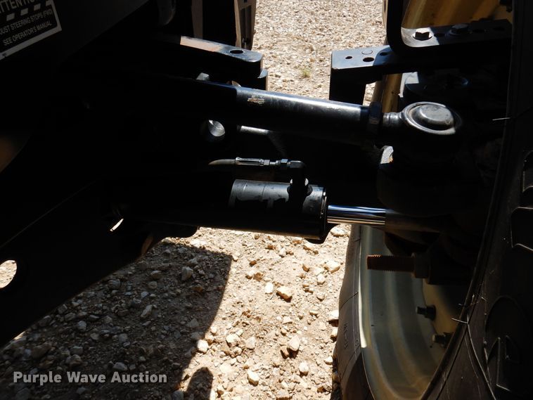 image for item DJ0817 2012 Versatile 305  MFWD tractor