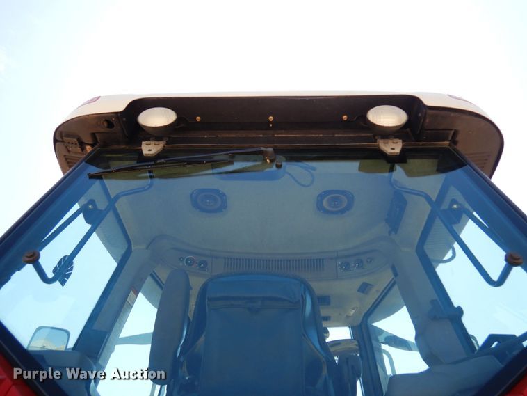 image for item DJ0817 2012 Versatile 305  MFWD tractor