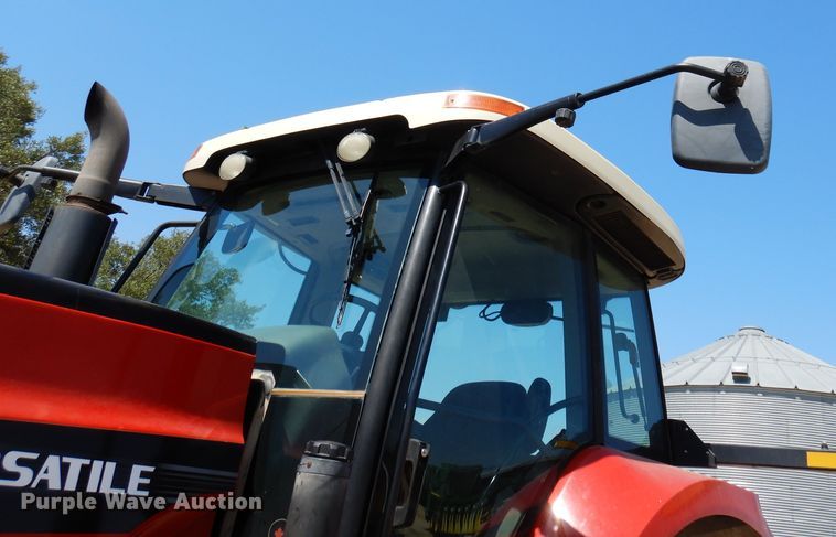 image for item DJ0817 2012 Versatile 305  MFWD tractor