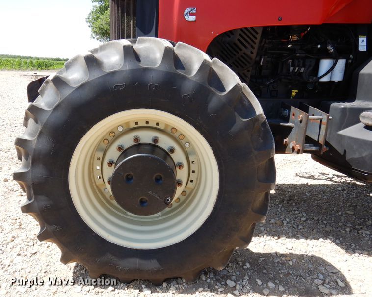 image for item DJ0817 2012 Versatile 305  MFWD tractor