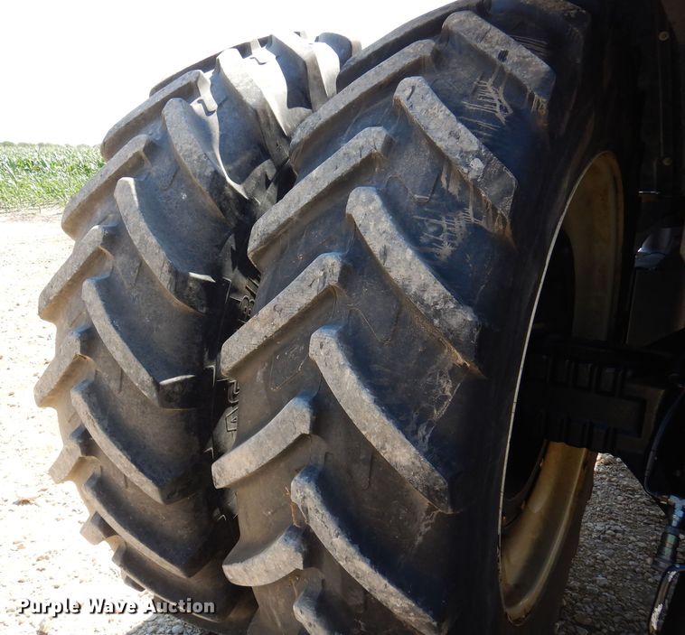 image for item DJ0817 2012 Versatile 305  MFWD tractor