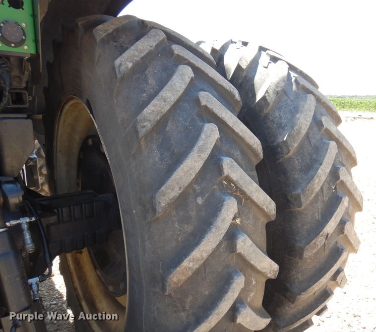 image for item DJ0817 2012 Versatile 305  MFWD tractor