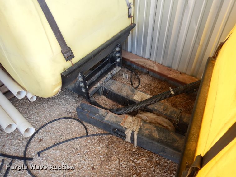 image for item DJ0817 2012 Versatile 305  MFWD tractor