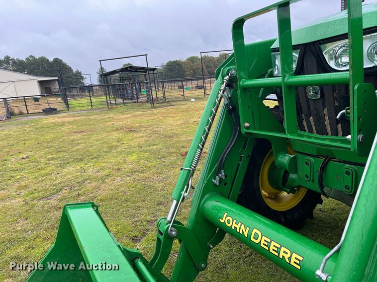 image for item DK0391 2013 John Deere 6125M  MFWD tractor