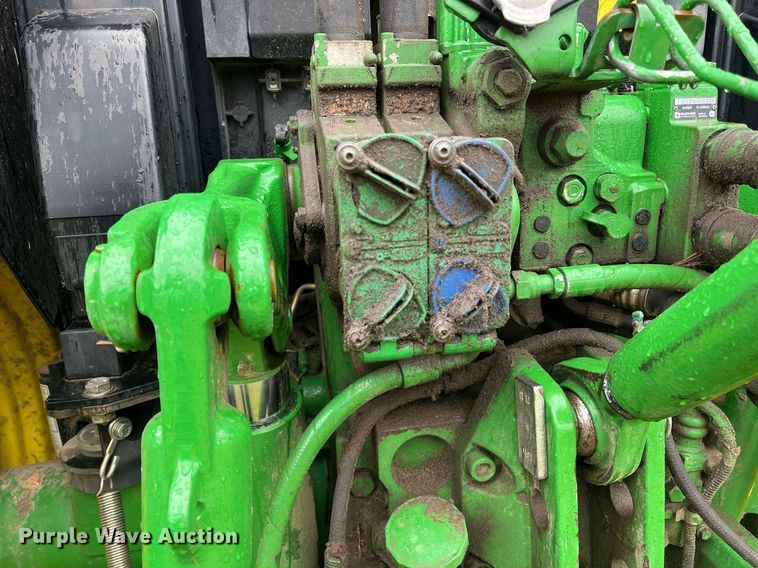 image for item DK0391 2013 John Deere 6125M  MFWD tractor