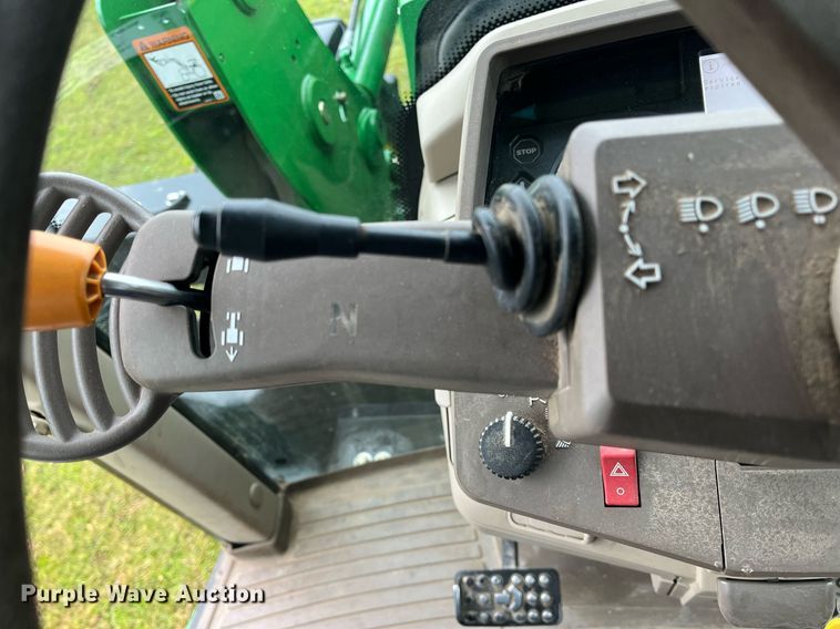 image for item DK0391 2013 John Deere 6125M  MFWD tractor