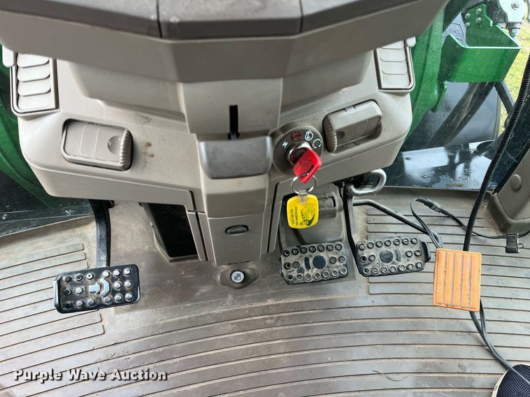 image for item DK0391 2013 John Deere 6125M  MFWD tractor