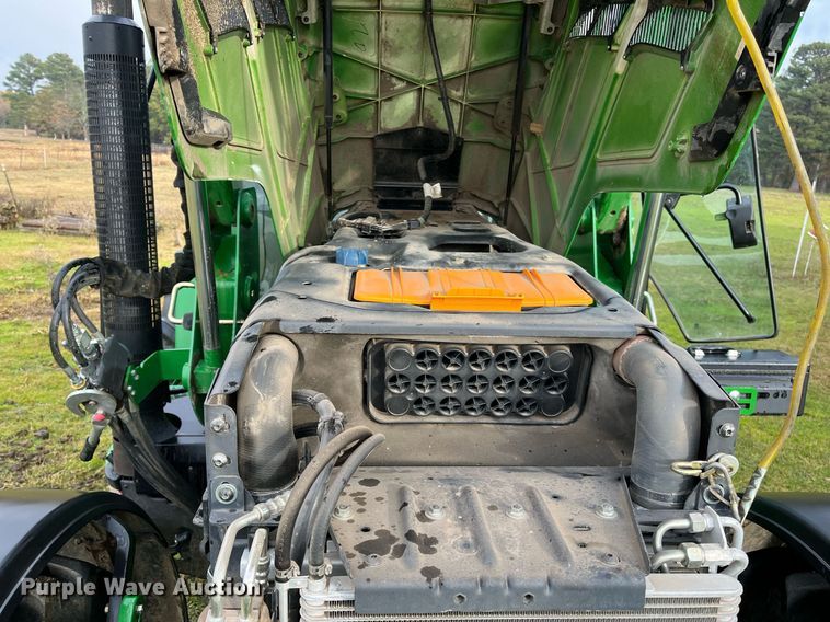 image for item DK0391 2013 John Deere 6125M  MFWD tractor