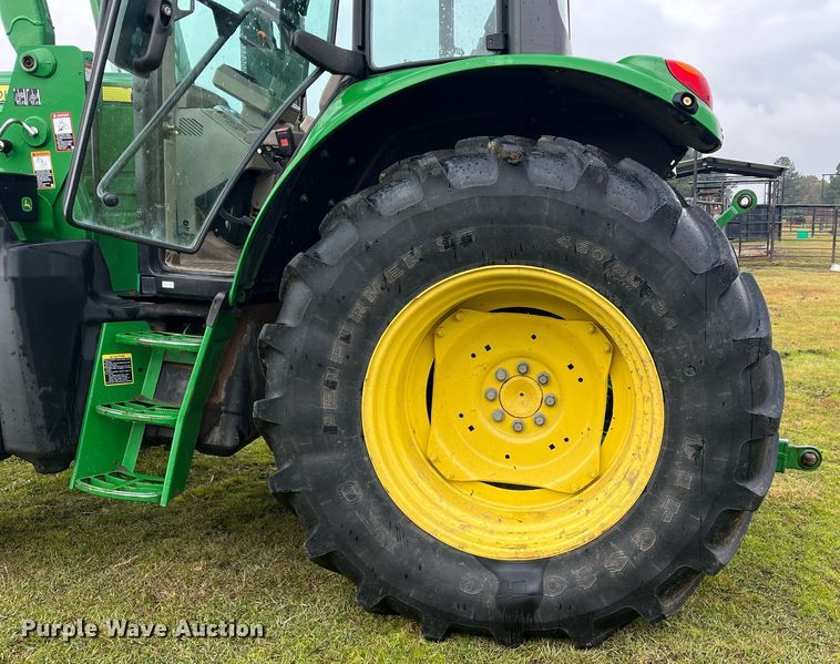 image for item DK0391 2013 John Deere 6125M  MFWD tractor