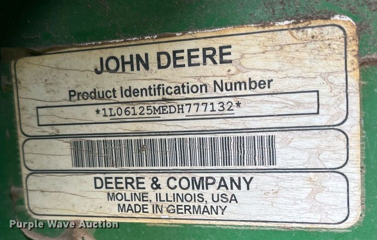 image for item DK0391 2013 John Deere 6125M  MFWD tractor