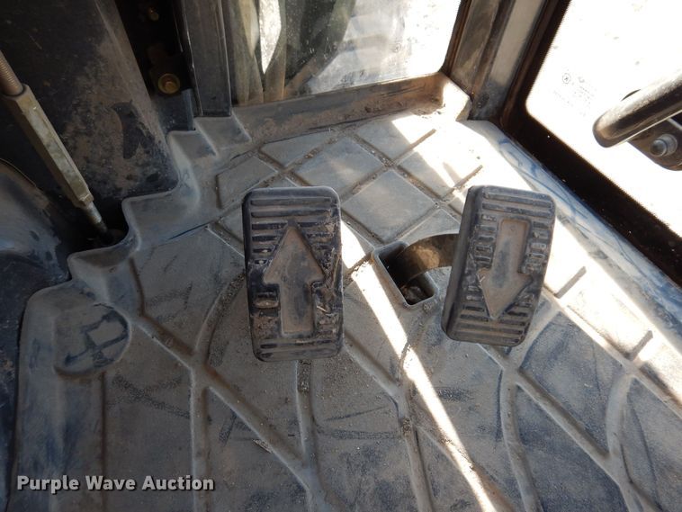 image for item DK2061 2009 Bobcat CT450  MFWD tractor