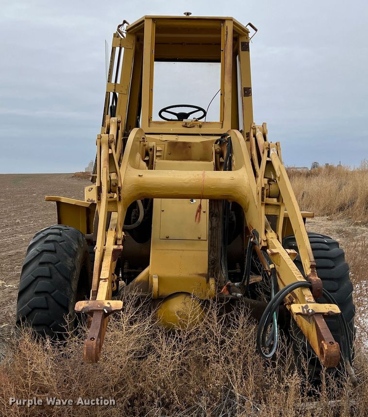 image for item DK7156 1970 Caterpillar 920  wheel loader