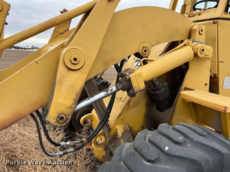 image for item DK7156 1970 Caterpillar 920  wheel loader