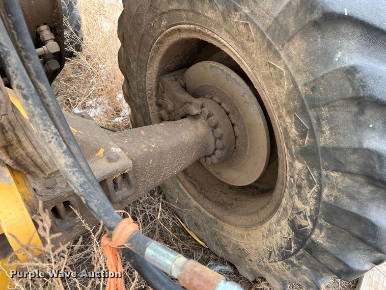 image for item DK7156 1970 Caterpillar 920  wheel loader