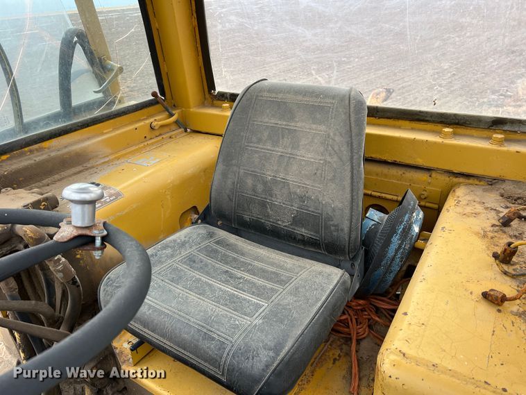 image for item DK7156 1970 Caterpillar 920  wheel loader